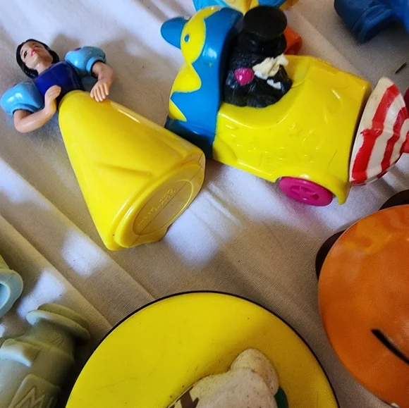 1990s Mcdonalds Happy Meal Toys LOT OF 12 Vintage Snow White Halloween Spiderman - Picture 4 of 4